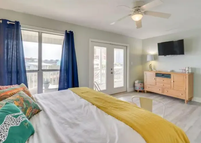 The Jungle House In Gulf Shores